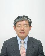 이 영 성